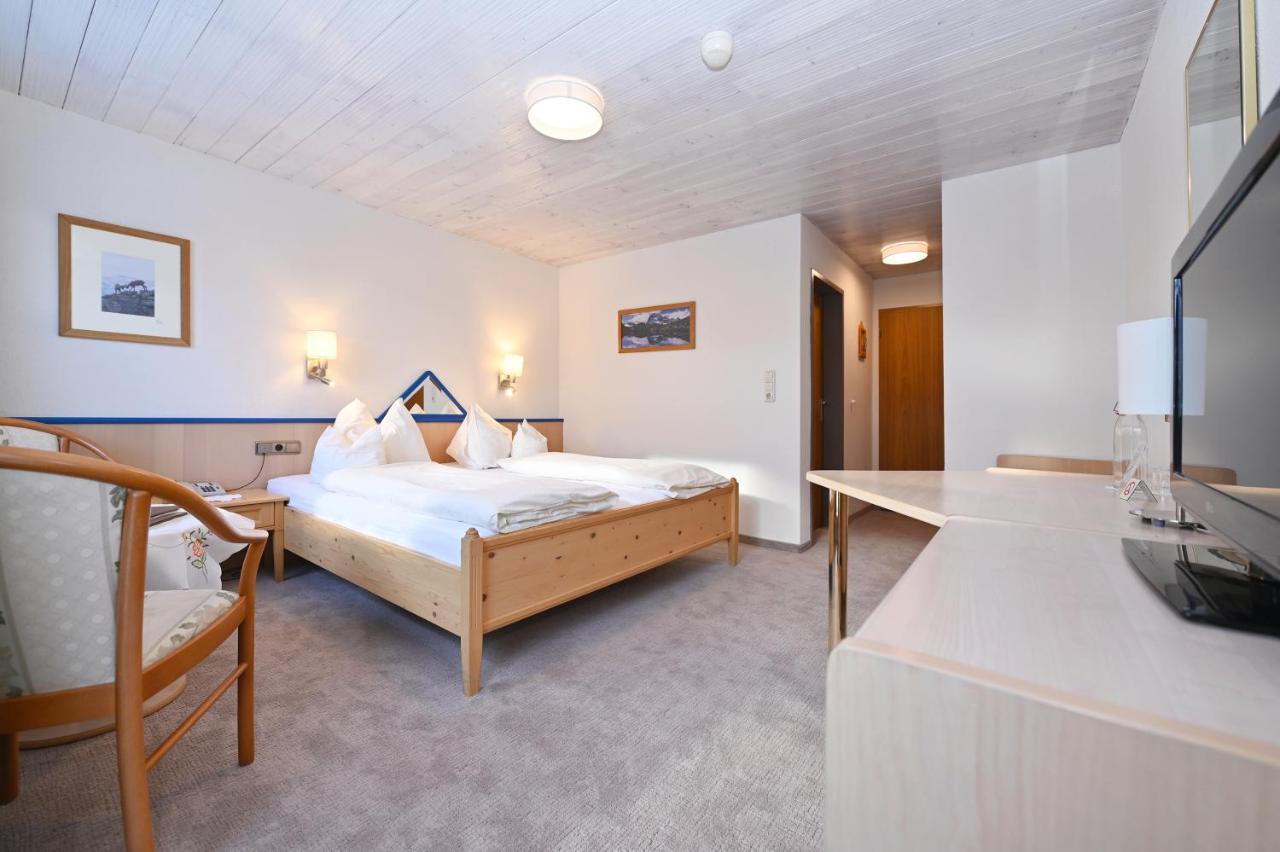 Gasthaus & Pension Alphorn Lech am Arlberg Zewnętrze zdjęcie