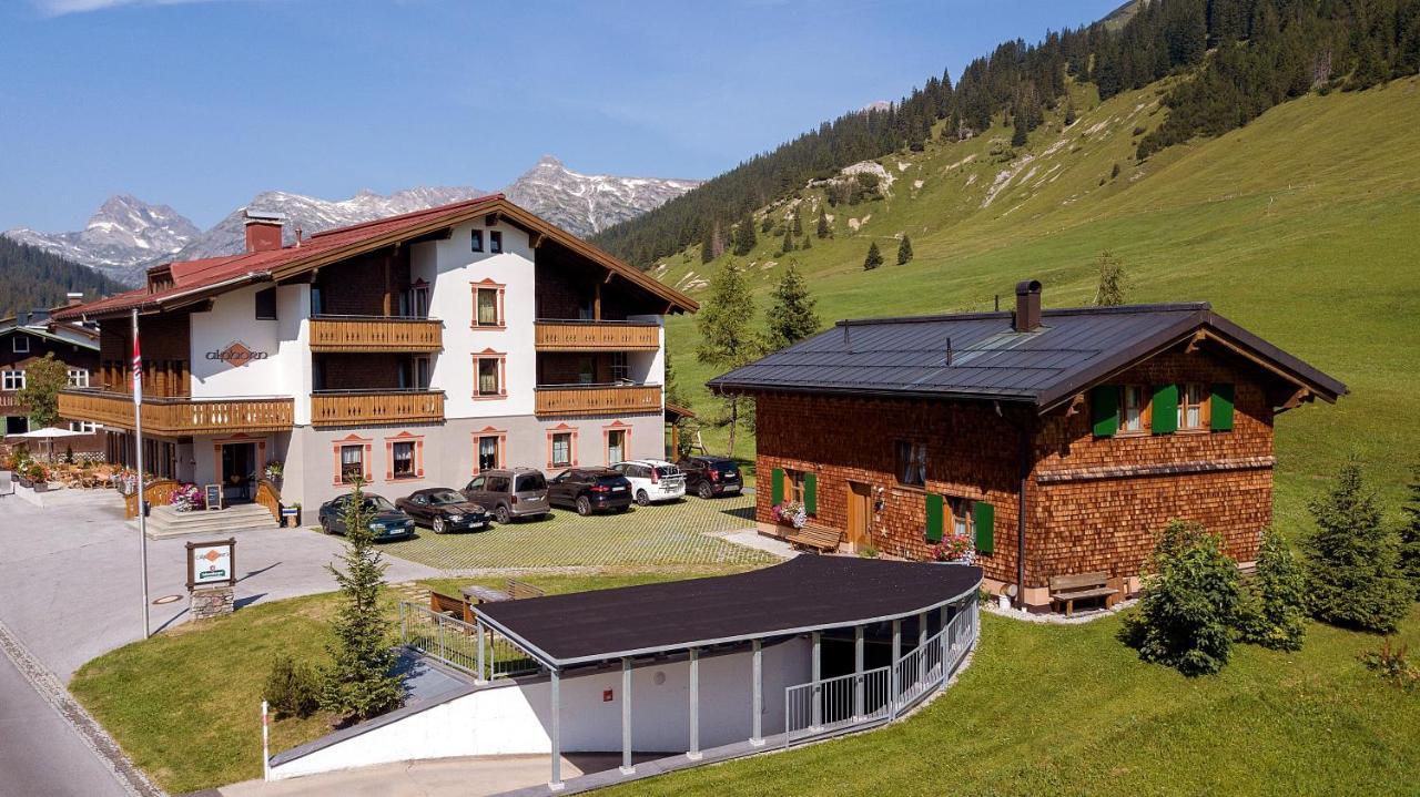 Gasthaus & Pension Alphorn Lech am Arlberg Zewnętrze zdjęcie